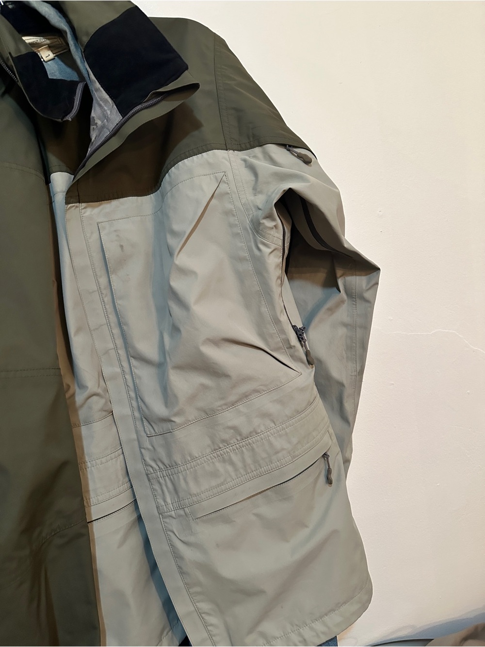 Mountain equipment Co-Op Men's Two-Tone Olive snowboard jacket